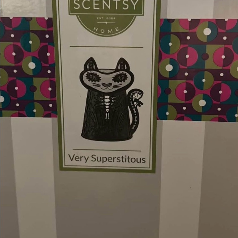 NIB Scentsy warmer